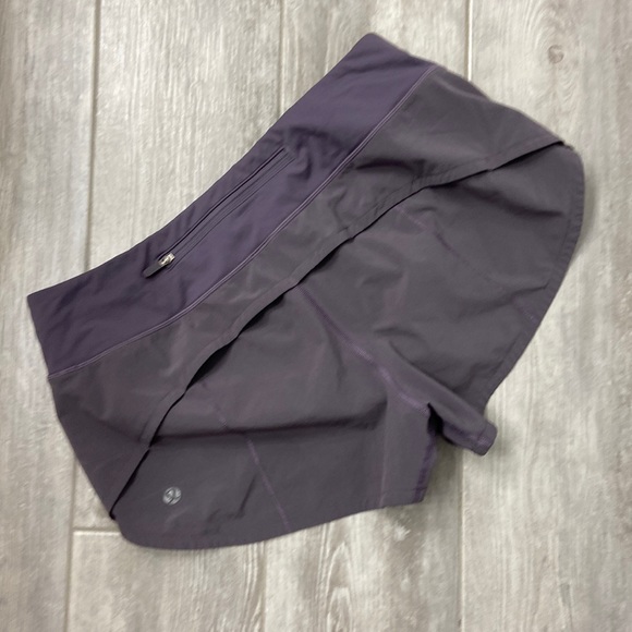 lululemon athletica Pants - Lululemon Speed Up shorts size 6, excellent cond